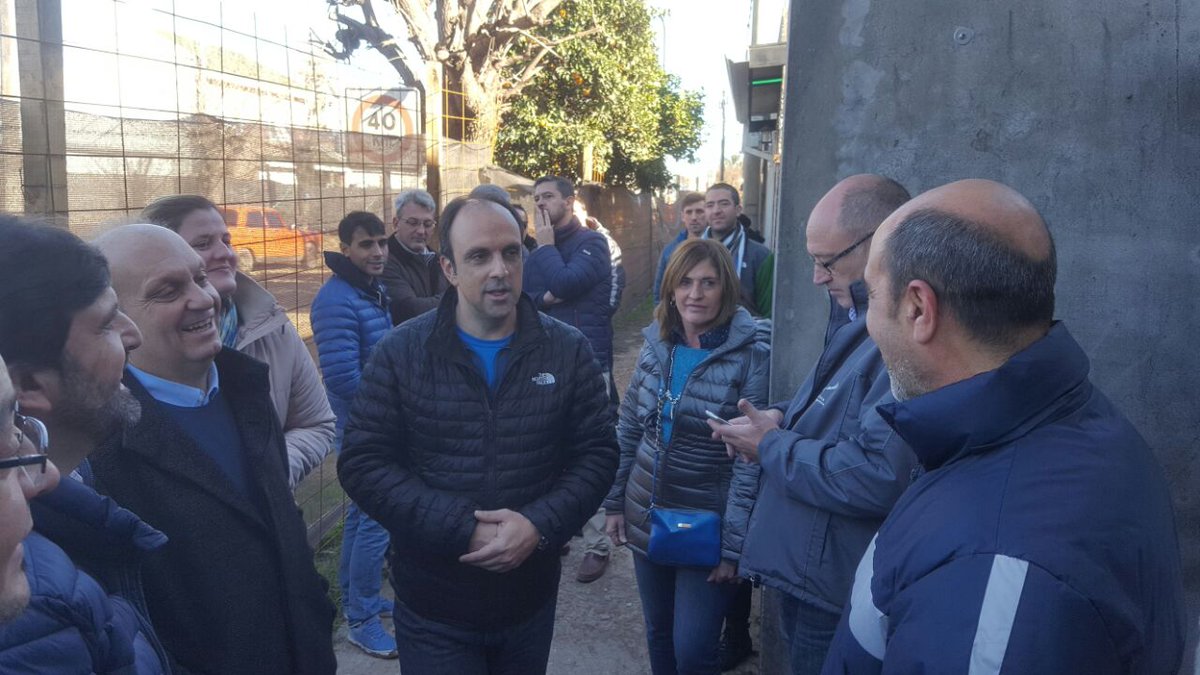 ccivicasantafe's tweet photo. En la Ciudad de Santa Fe, también nos sumamos al #TimbreoNacional de @CambiemosSF. Estamos #CambiandoJuntos! https://t.co/xX0kTTTGUz