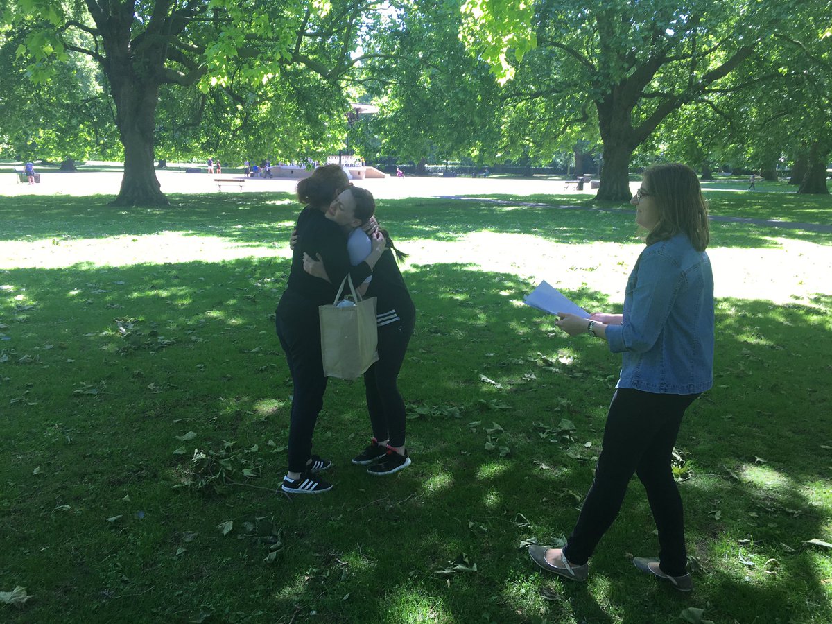 OllieWiggins2's tweet photo. Rehearsing Nothing to Declare! https://t.co/emgUAvnGfu @Ioana_Elena @CharlotteTayler @Ali__Burton @DirectorsCutTC https://t.co/Qsk66BEXPe