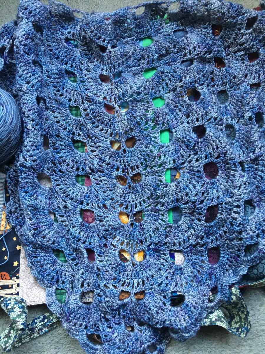 janelouise0911's tweet photo. It's #crafturday - project to finish and exciting new one to start 💛 #Craftbuzz #LoveCrochet #handmadehour #TimeToGetCreative #UniqueYarn https://t.co/I4TcYaoZSr