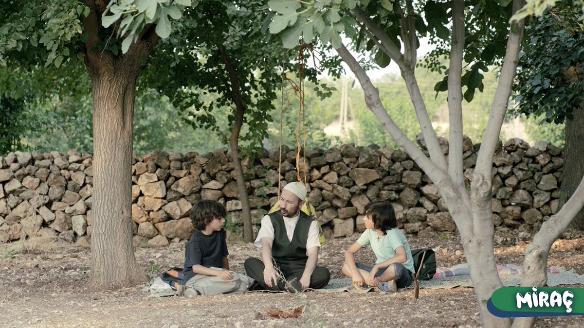 "Monsieur l'imam, as-tu de l'eau de Zamzam?"

#Miraç, Au cinéma.