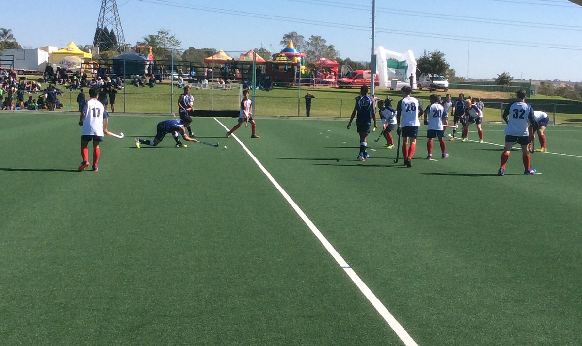 beaulieucollege's tweet photo. Halftime in 1st XI boys hockey. @beaulieucollege leads @DainfernCollege by 1 goal to 0. Well done, Beaulieu! Keep it up. #bcderbys17 https://t.co/inCGPTau6n