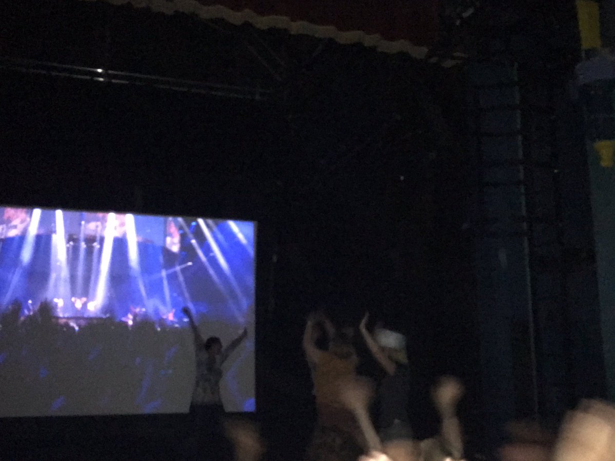 AlexPayne2's tweet photo. @GaryBarlow people dancing onstage at the end of the night #TakeThatInCinemas 😀X https://t.co/MpneENp2wD