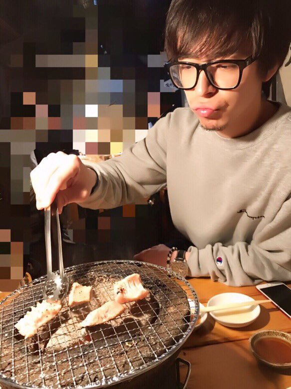 彼氏と焼肉なう