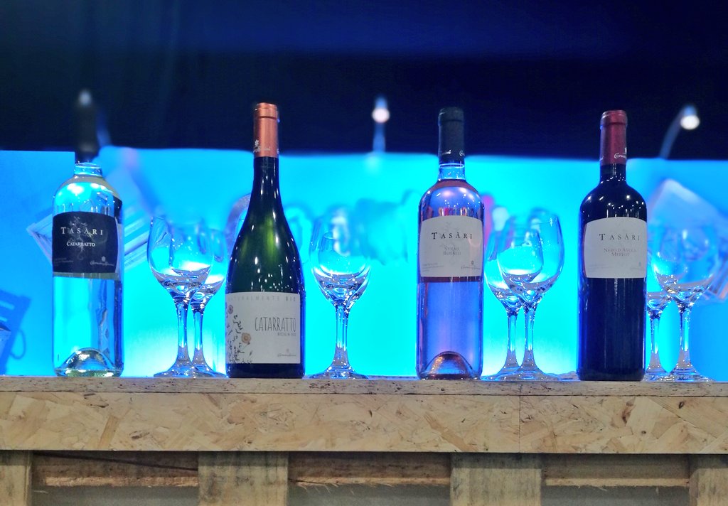 Eat_Drink_Fest's tweet photo. 'A Taste of Sicily' thanks to the guys @veeno_uk
Join them now at the #DrinksStation to sample 4 wines from their vineyard Caruso & Minini https://t.co/U2XDTkByVJ