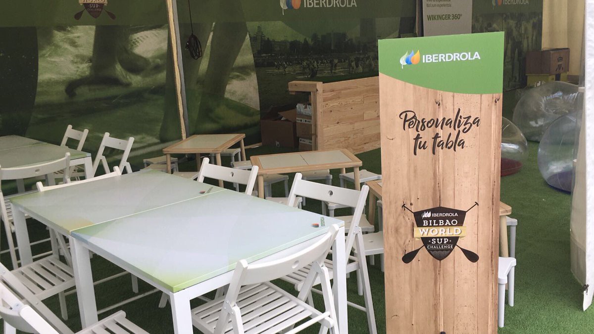 dtCreativos's tweet photo. Os animamos a pasaros por la carpa de @iberdrola, que hemos organizado para #SUP2017. Está situada en la zona del pantalán de Pío Baroja. https://t.co/hg535D4HJK