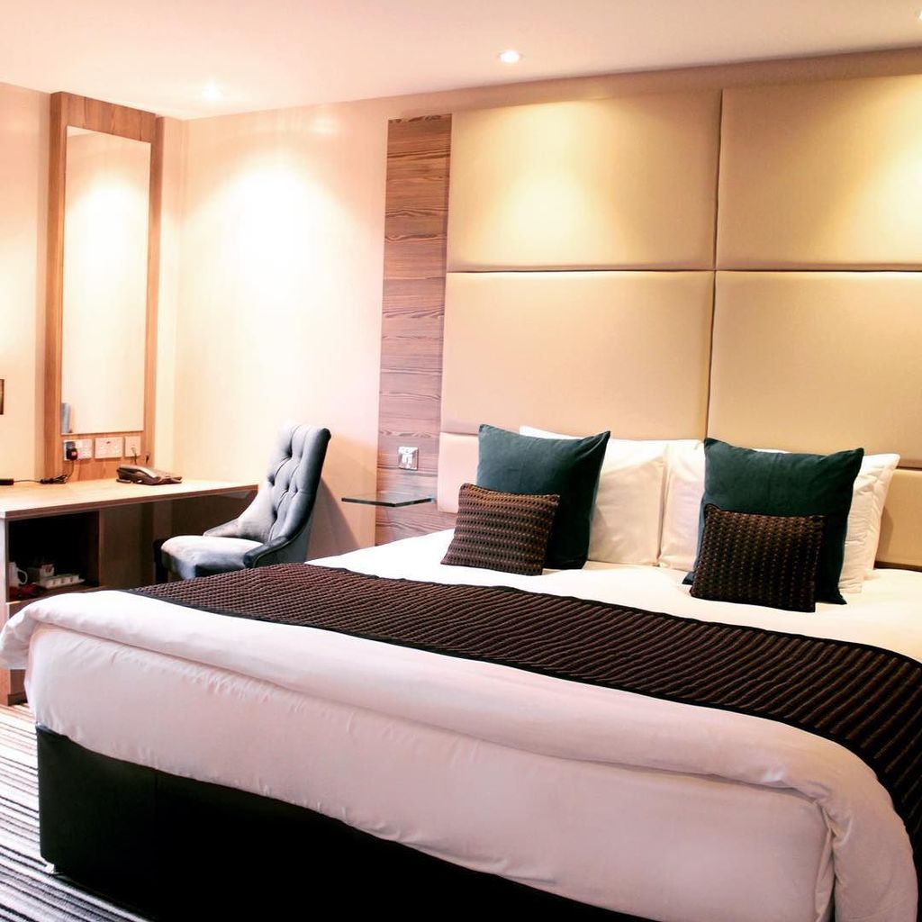 Hotel 53 York tweet media