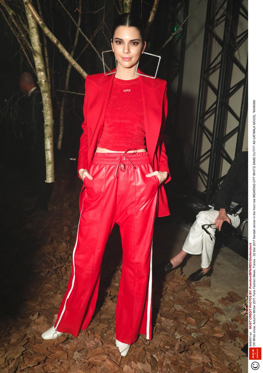 .<a href="/OfficialTLC/">TLC</a> did it first. Swipe our flashback and watch just dropped comeback video #WayBack feat <a href="/SnoopDogg/">Snoop Dogg</a> on <a href="/people/">People</a> #TLCArmy