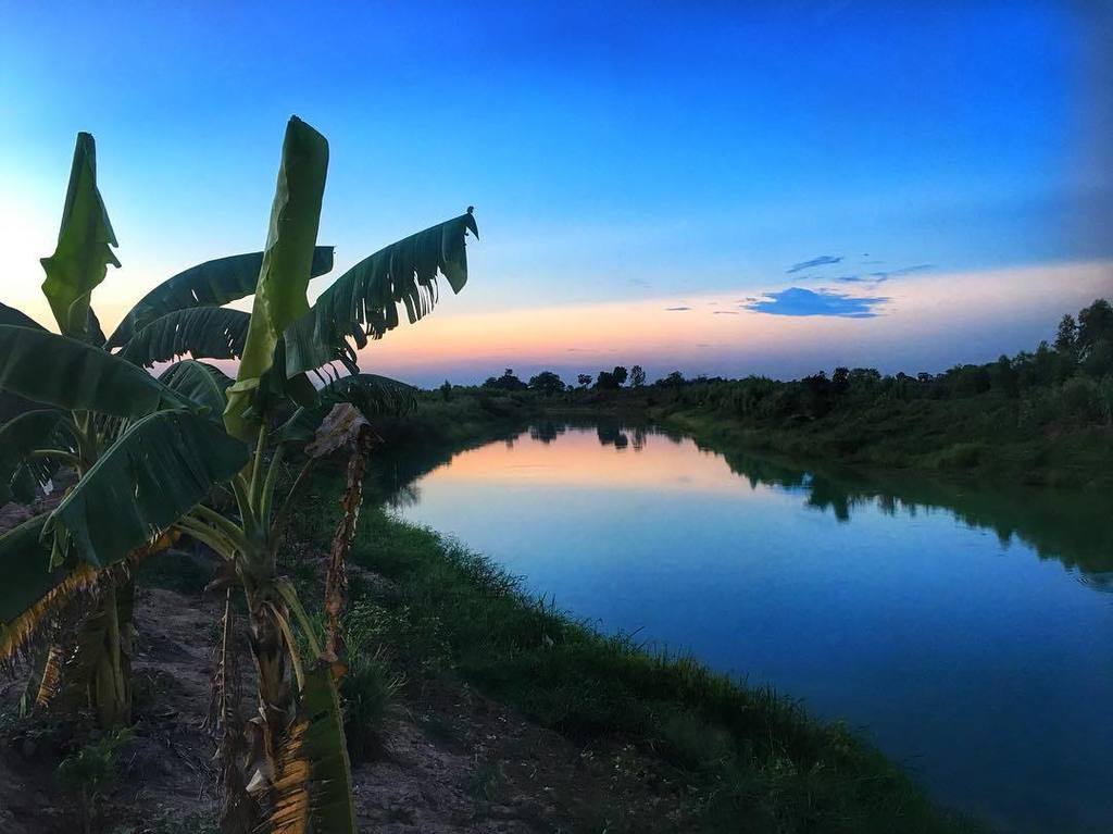 SoitoPaddy's tweet photo. #riversunset in rural #thailand giving you those #amazingthailand views https://t.co/1oC8qIPgKS