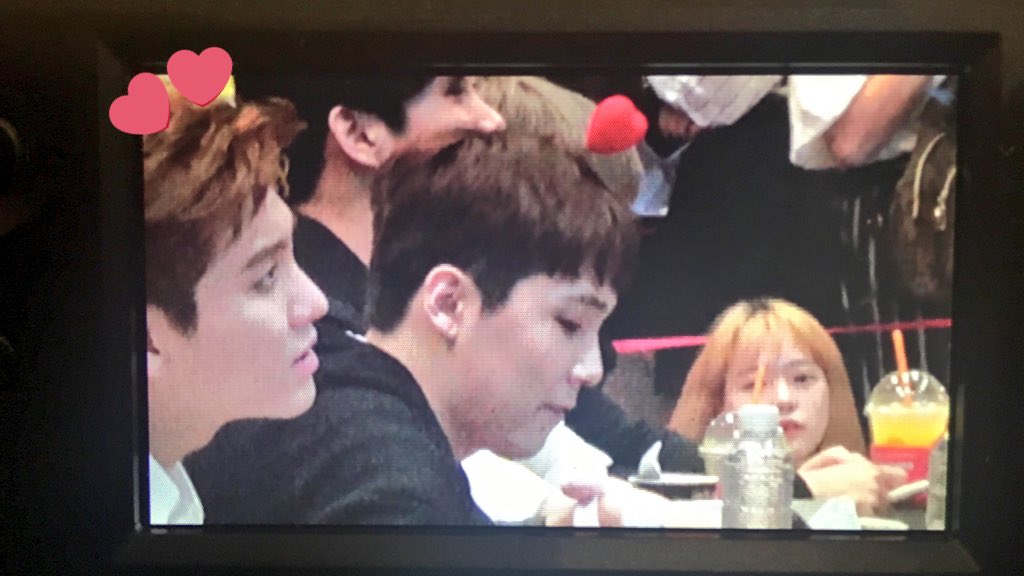 OnlyHonggiTH's tweet image. [Preview] 170610 FTIsland @ coex fansign ตัวตลกที่มาเพิ่มสีสันให้กับงาน😂