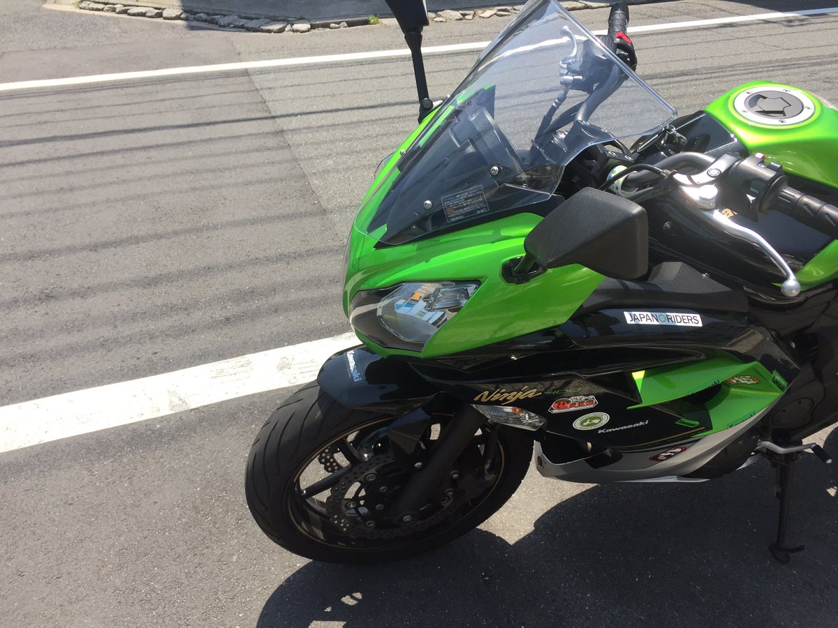Ninjatakanori's tweet photo. #バイク乗りとして軽く自己紹介
名前：さすらいtakaNinja
身長：176
足つき：短足につき爪先立ち
車両：Ninja400SE
目標：これからも神出鬼没
好きなこと：神出鬼没ツーリング
嫌いなこと：早起きツーキング
愛車に一言：もうしばらく相棒でいてくれよな。 https://t.co/0aZViwlRTC