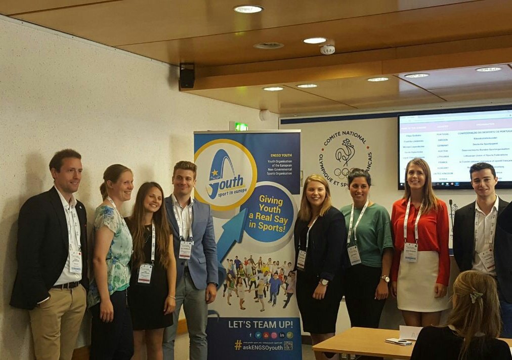 EngsoYouth's tweet photo. Congratulation to the new @EngsoYouth 2017-2019 ! #ENGSOGA2017 #CNOSF https://t.co/PexUeDP2Km