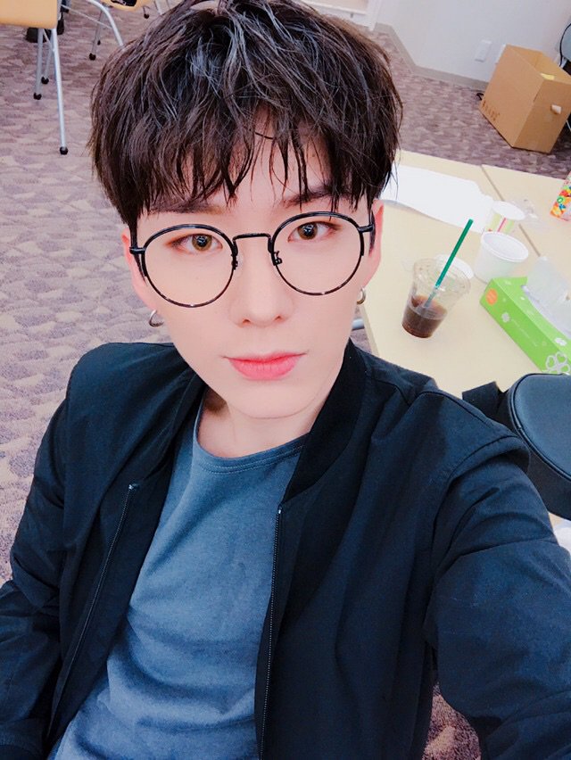 7ULEZE's tweet photo. [ #민재 ] JULEZE + JAVEED = Forever

#ThankYouJuleze https://t.co/SIjhqb7RIF