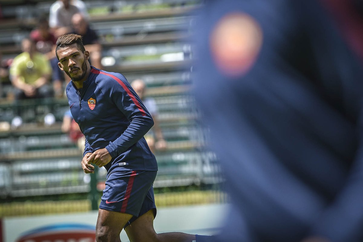 Mutlu y llar Juan Jesus!     