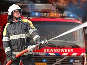 EHVtweet's tweet photo. Gemeente nieuws: Brand basisschool Onder de Wieken https://t.co/Zyuv1tjF0n https://t.co/vALt6Ha5fJ