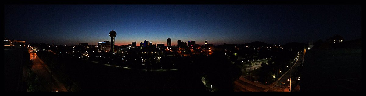 MatthewIsrael3's tweet photo. Downtown this morning...#knoxrocks #Knoxville #mycity #downtownknoxville https://t.co/nCFgM9mmXg