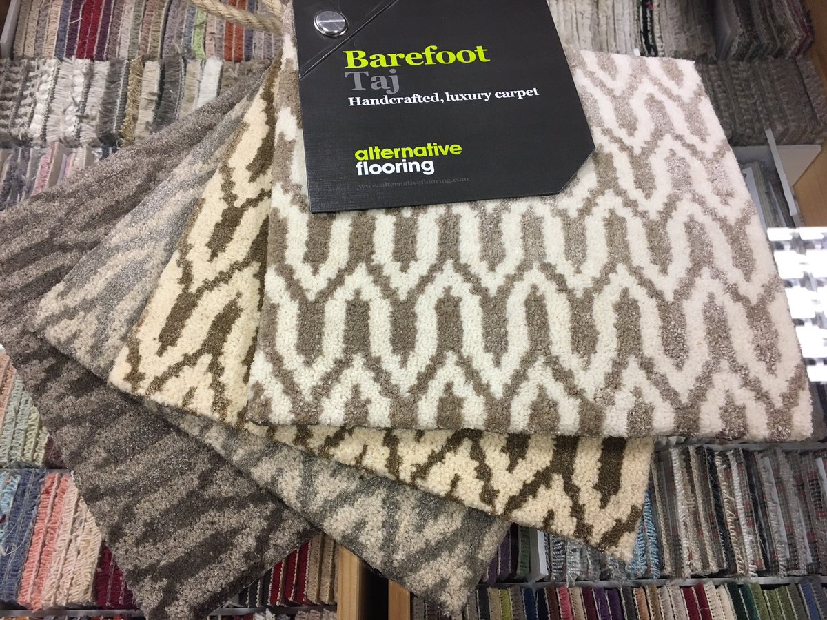 SolVoussoir's tweet photo. Take a look at this gorgeous @AlternativeFlr Barefoot Taj  Handwoven carpet we recently installed @Tradecarpet @SolVoussoir @kirbyeltel https://t.co/zZSVQEMn6P