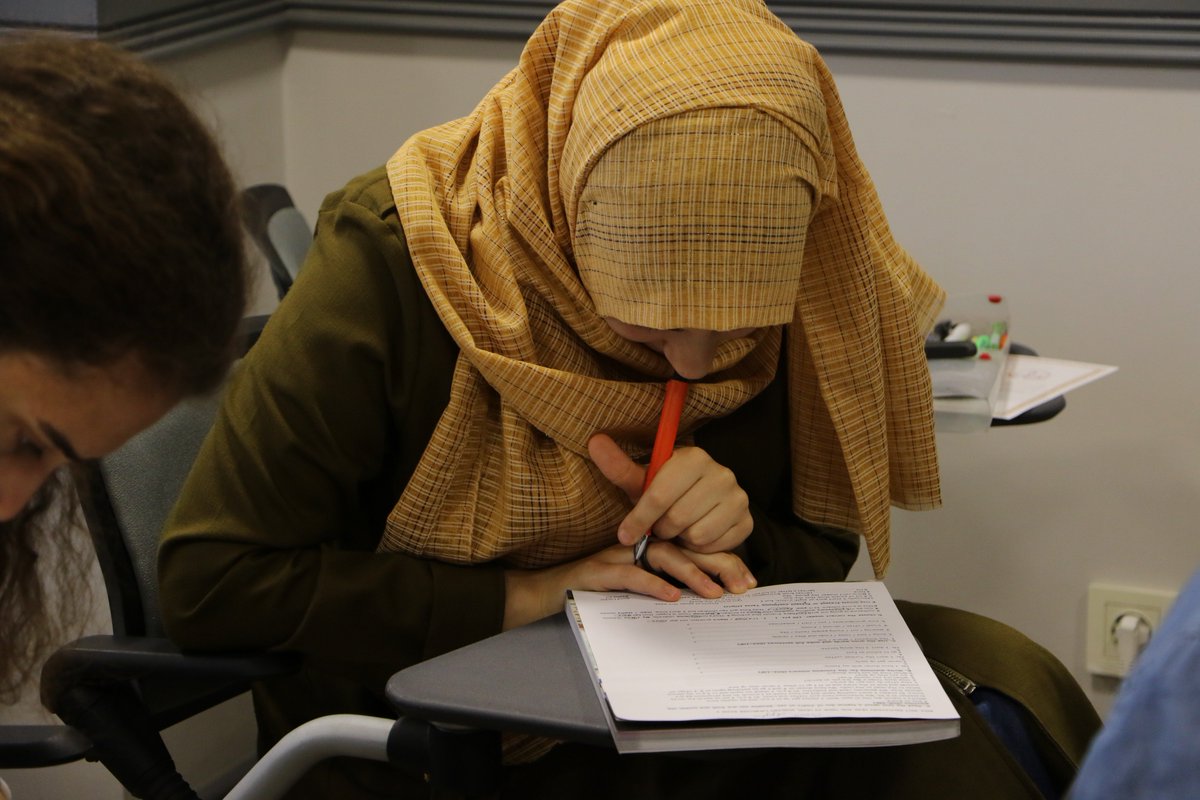 samedagirbas's tweet image. Gençler, İngilizce alanında seviyelerini ölçtüler.
#İBB #GenclikMeclisi #UGEA #İngilizce