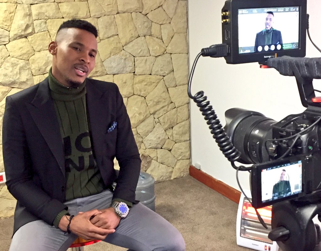 Zanda732's tweet photo. 📢Sending📢 a SHOUT🗣🗯OUT of support to @thabzy_m for his involvement in @SA_AIDSCOUNCIL's latest campaign w. @Quad_Republic 

🙌🏾🏳️‍🌈 https://t.co/0Vl0d1DU7t
