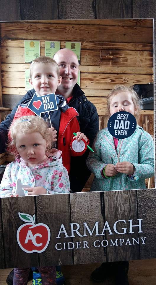 armaghcider's tweet photo. Next Sun is #FathersDay-our @BOIopenfarm will entertain kids,mum can chill on @TheRedBusCo &amp;dad can taste cider and see where it's all made! https://t.co/w7vWjP4bJf