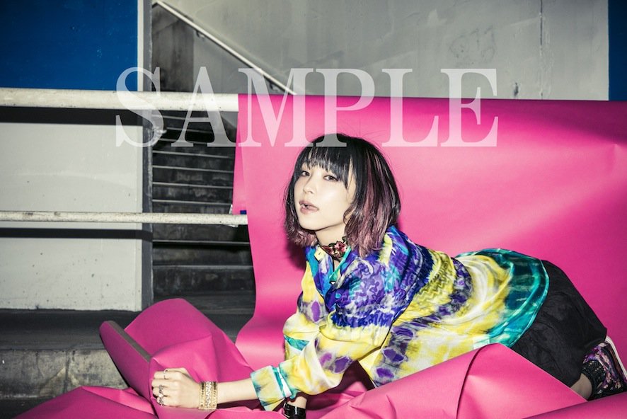 mygirl_official's tweet photo. 【別冊カドカワDirecT 06 Twitter限定プレゼント】
このツイートをフォロー&amp;リツイートして、LiSAのサイン入りフォトパネルをゲットしよう！（※フォロー済みの方は、リツイートのみで対象になります）
応募期間は、2017年6/25（日）23時まで!!
#LiSA https://t.co/3e3GgPQocI