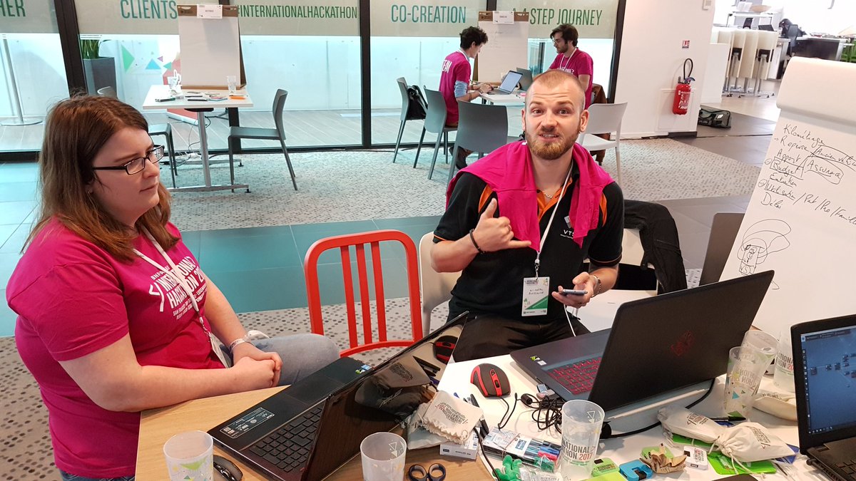 williamperes's tweet photo. En forme le @SirNicoR #internationalHackathon #seriousfactory https://t.co/N3iXbjIurL