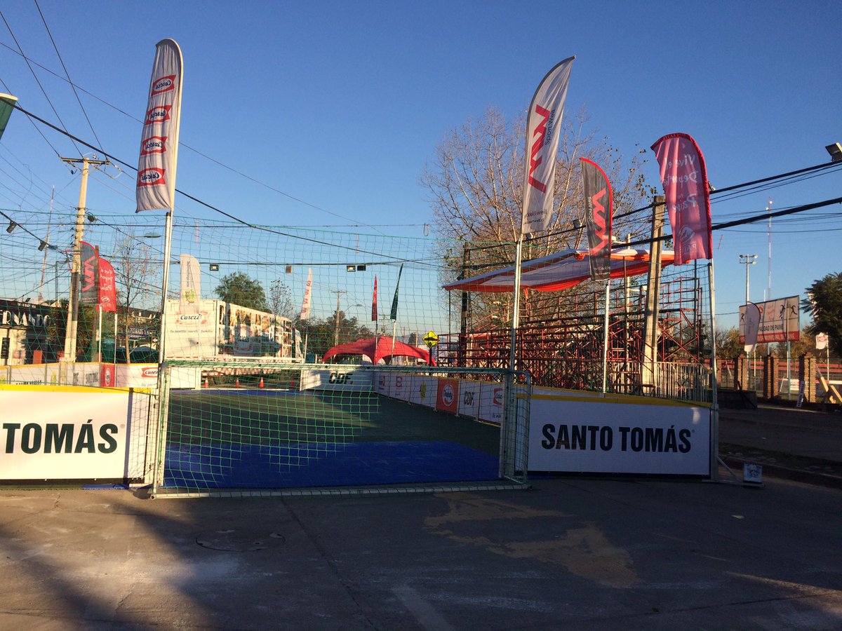 SpaTherapyChile's tweet photo. Todo preparado para el campeonato de futbol calle en Paine. Acompáñanos! #futbolcalle #paine https://t.co/lAA3z9epm2