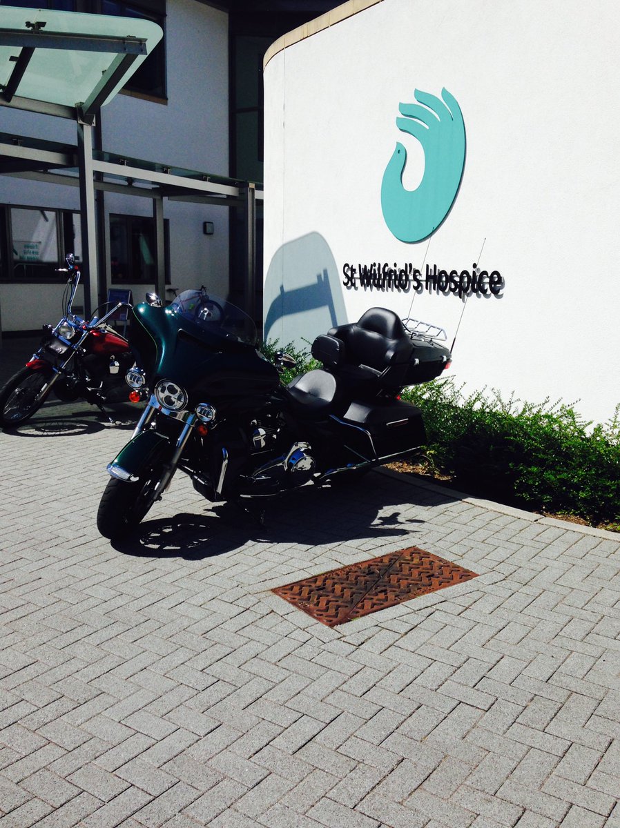 ellawilliamsco's tweet image. Harley Davidson club stopped by #motorbikes #cafeclub #smallsample
