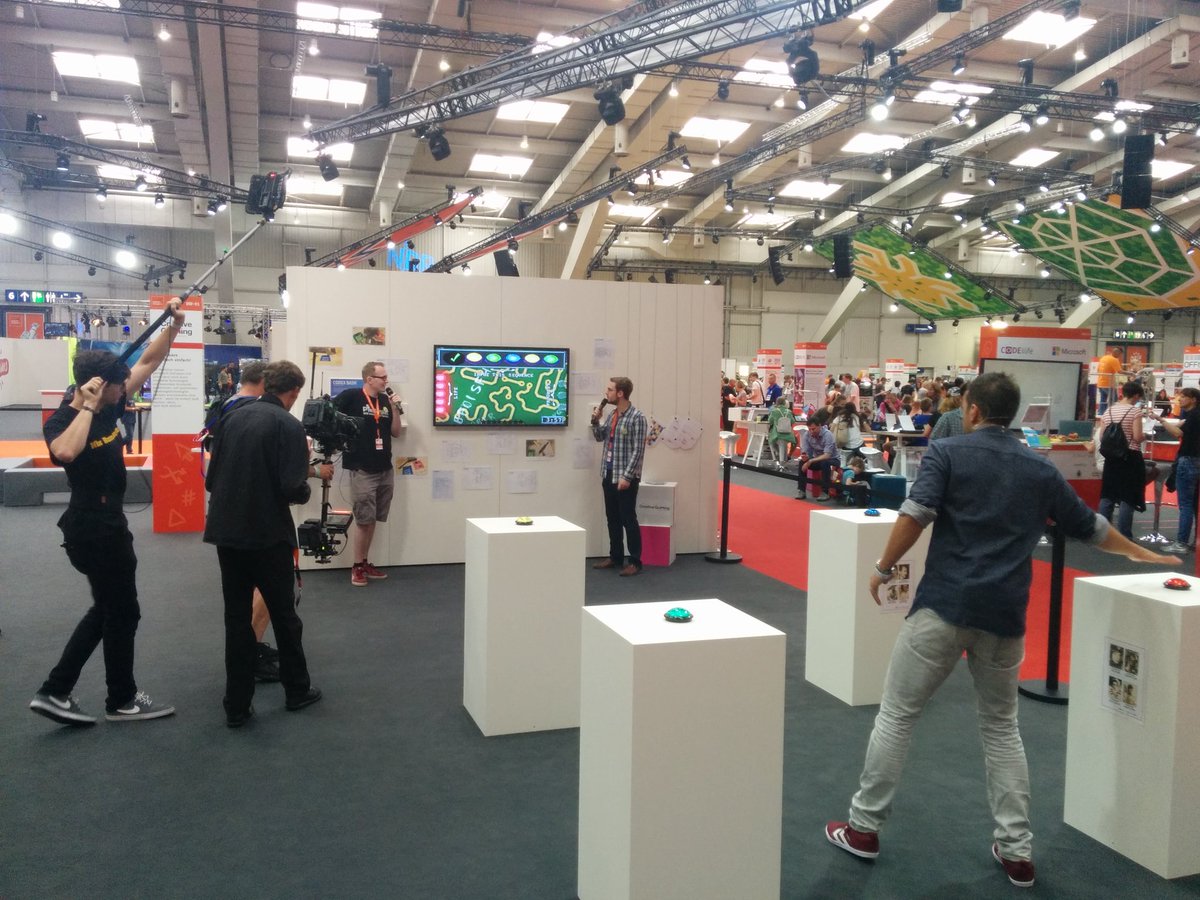 _PLAYfestival's tweet photo. #CodexBash by @agAitcheson played by @kessemak2 and @JayPietsmiet at #ideenexpo. playfestival.de #PLAY17 https://t.co/hCF2ayloVz
