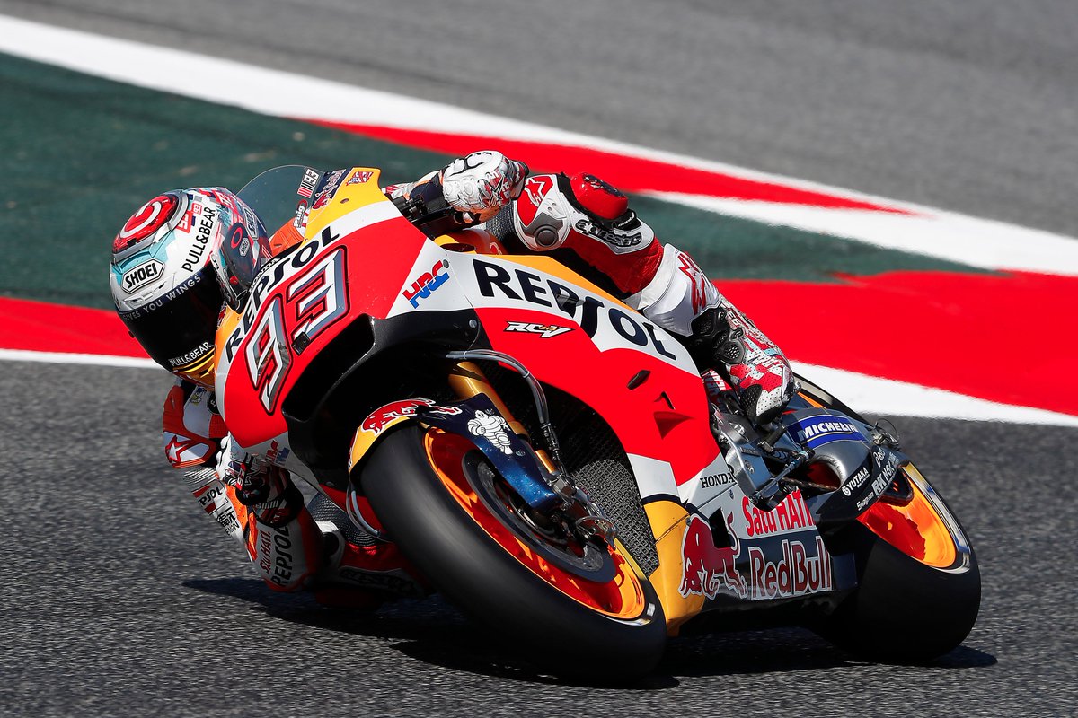 box_repsol's tweet image. #MM93 , tras pasar por box vuelve a salir para mejorar su tiempo. 
¡Vamos Marc! ¡Gassss! ✊✊