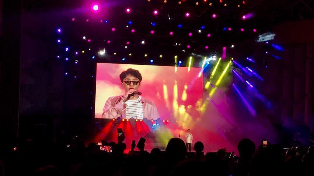 [PIC] 170610 : Zion.T ในงาน Park Concert ที่ Dundang
cr. wonjerry_