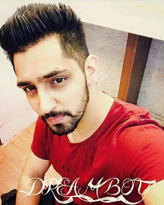 itsurjassi's tweet photo. Every girls dreamboy💭👨
Coming with new track #dreamboy😇
So guys mark ur calendar & don't forget D
Date 30th June ❤
| #urbantrack #babbalrai https://t.co/qVy0KIP1Xi
