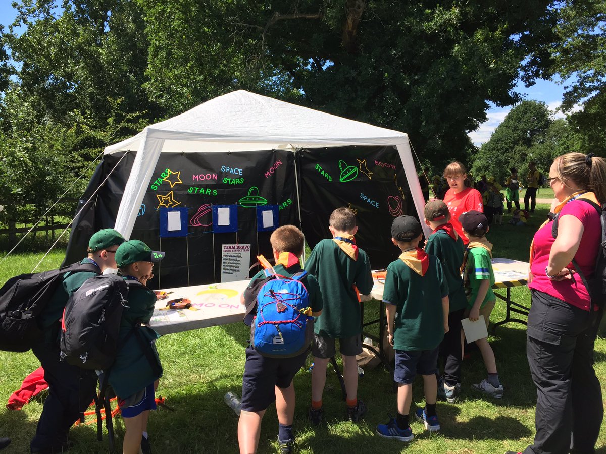 TMbravoscouts's tweet photo. at @FundaysUK @bushywoodowl @heliosesu @ESussexScouts @ESussexScouts have a go at mini xbows &amp; find us on Essex chase https://t.co/hEbjDP6ol9