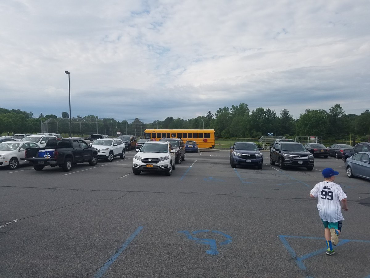 Djosephcorr's tweet photo. On the way to STATE CHAMPIONSHIPS!#rollBisonroll! https://t.co/MiI5zhj4MX