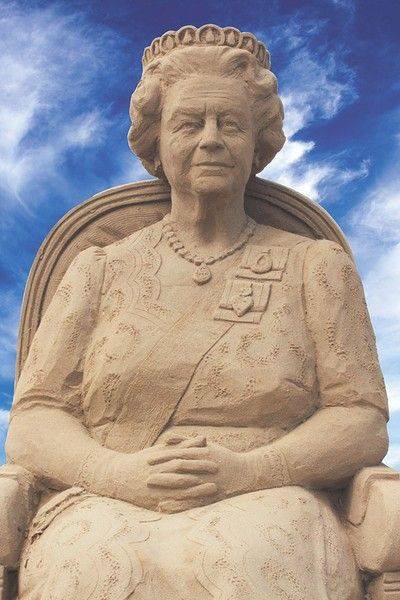 Great to see Weston Sand Sculpture Festival at our volunteers’ meeting. Sadly HRH couldn’t make it.
