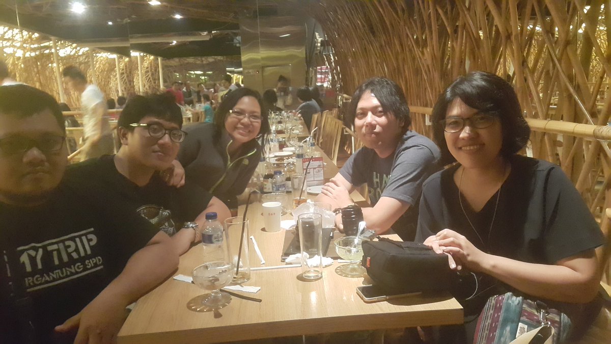 aldee_1003's tweet photo. farewell si @Caacad  @Setyo_D_Andi @mylasttrain https://t.co/nqssy9cwd1