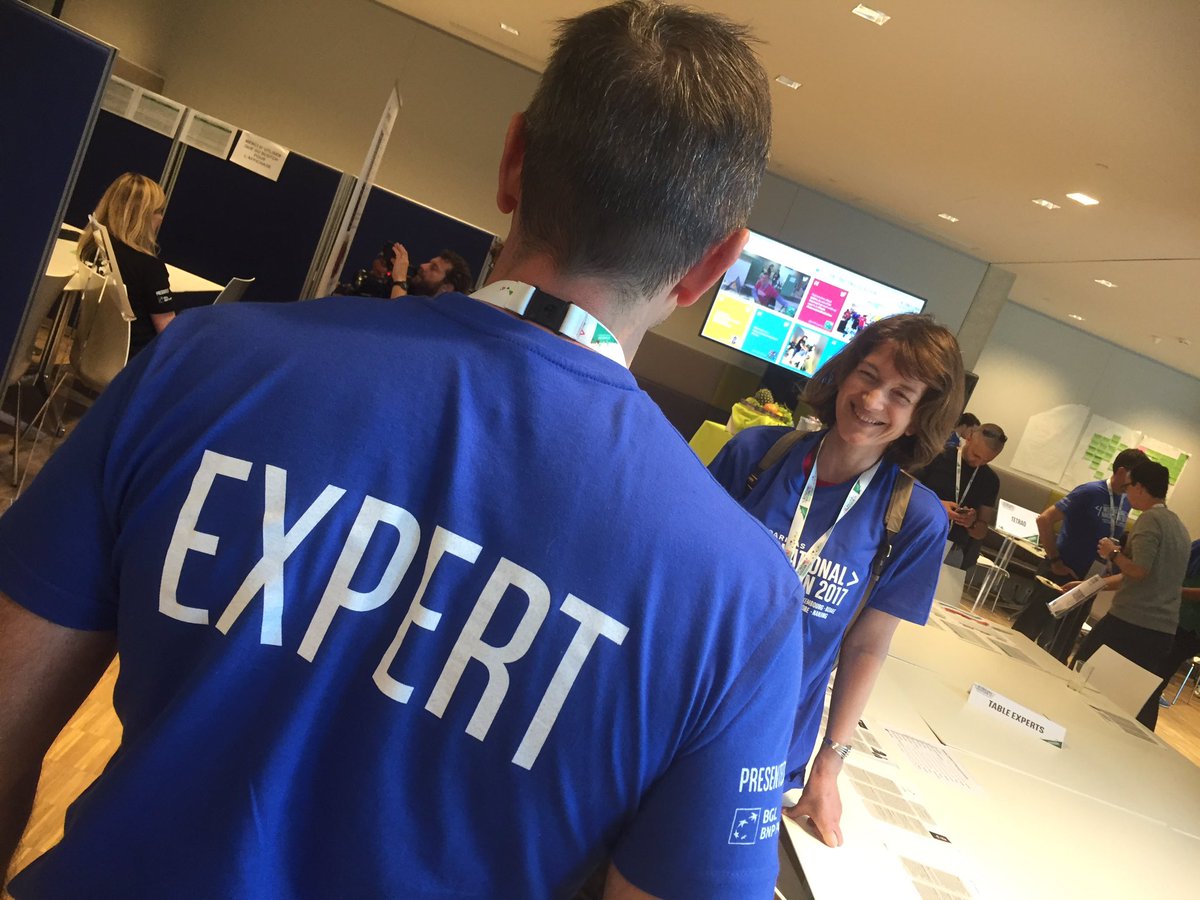 GregNou's tweet photo. "Trust me, i'm an expert", says @bobby20170609  #InternationalHackathon #lux https://t.co/g0js6Q6OQu