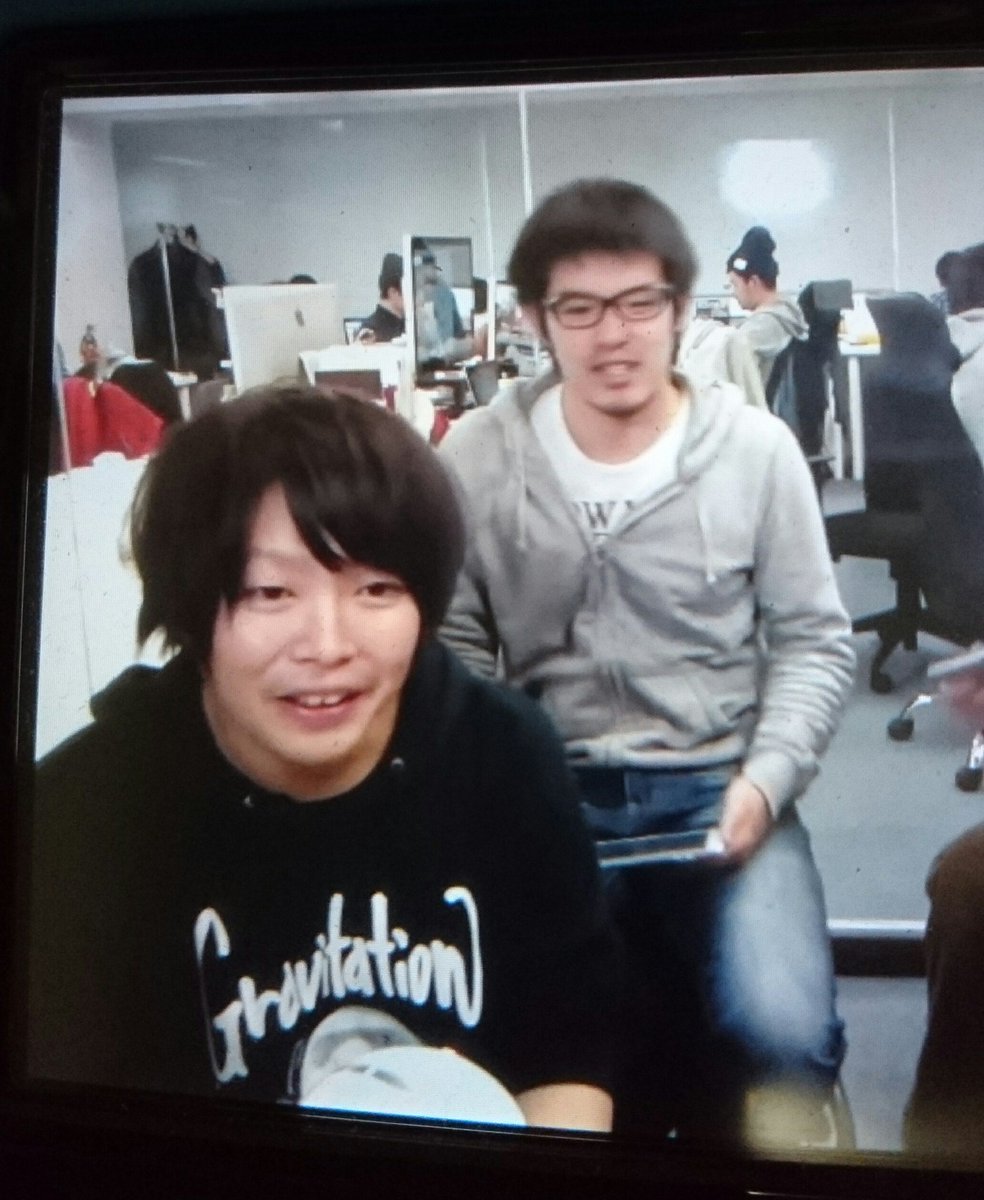 よっし このモダコンの動画どっちとも結構好きでたまに見るんだけど りおなりくんとみっくすp若いwww しかもりおなりくんちょっと細い気がwww Appbank モダコン マックスむらい りおなり みっくす あいたかはしくん