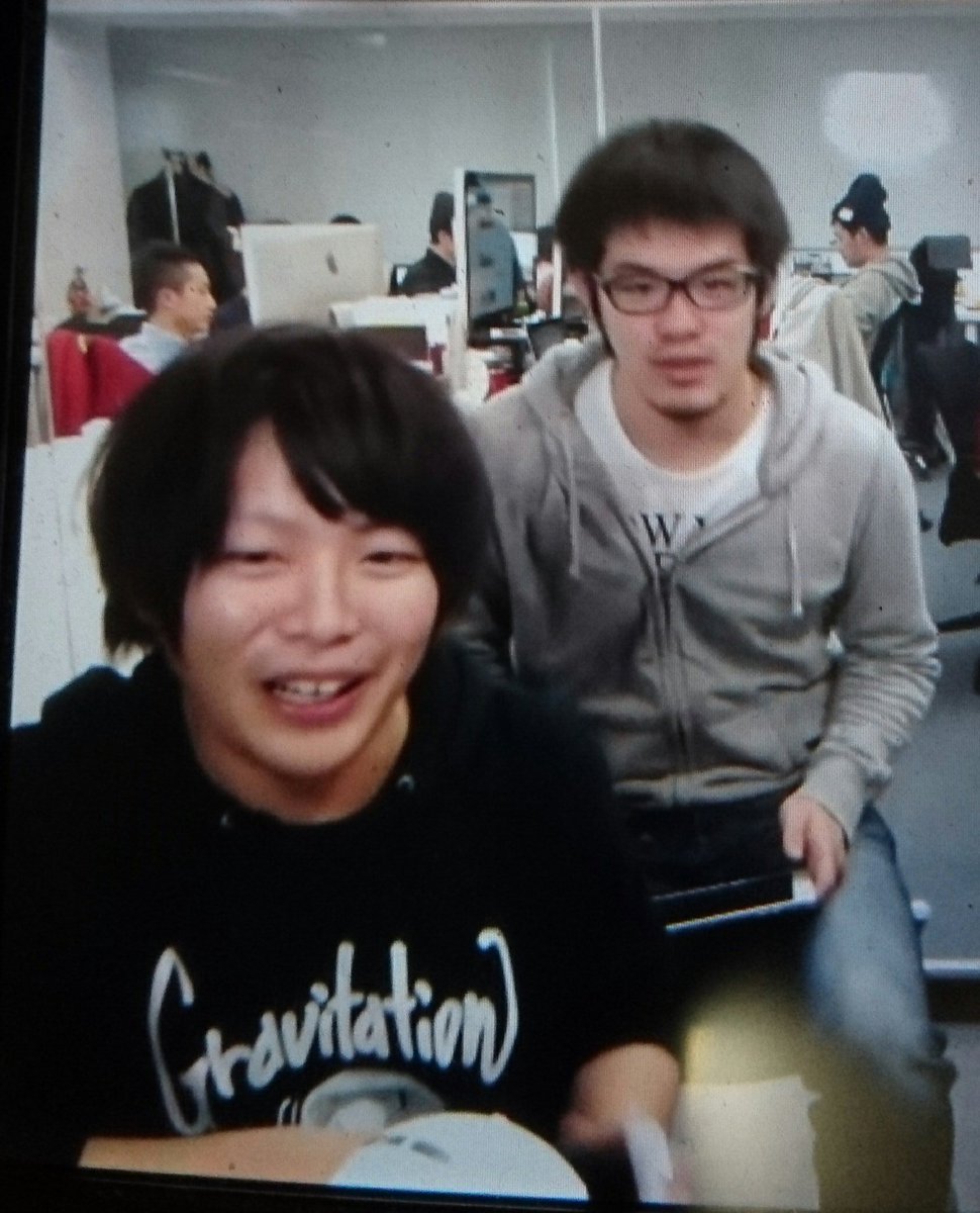よっし このモダコンの動画どっちとも結構好きでたまに見るんだけど りおなりくんとみっくすp若いwww しかもりおなりくんちょっと細い気がwww Appbank モダコン マックスむらい りおなり みっくす あいたかはしくん