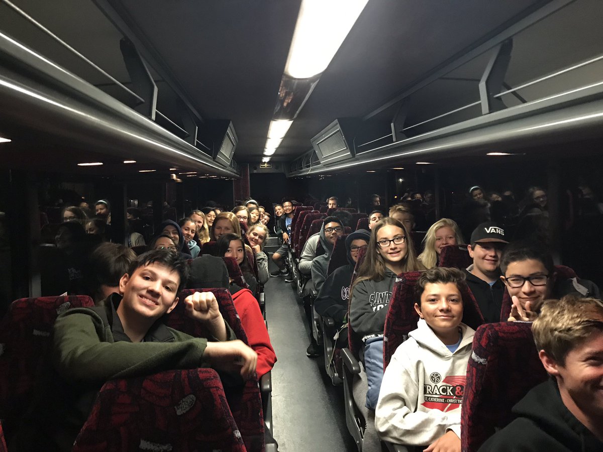 HistoryAdvocate's tweet photo. It's 4 am. The Adventure Begins. Valley View Middle School students on their way to Washington, D.C. #MDUSD https://t.co/pWQAWZmxiy