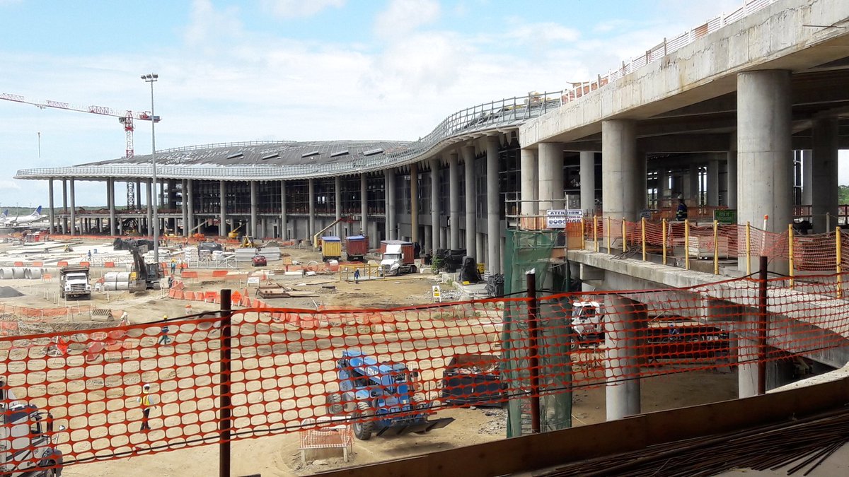 tocumenaero's tweet photo. A buen ritmo avanzan trabajos de la #ExpansionT2, que fortalecerá la economía e incrementará el turismo en nuestro país. https://t.co/Nsc4kKS6Yo