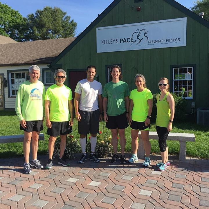 Kelleys_Pace's tweet photo. Great day for a run. Green was the color of choice for this sunny morning. #oldemystickvillage #kelleyspace https://t.co/U8QIHFYkO0 https://t.co/6Yb3pZRdiW