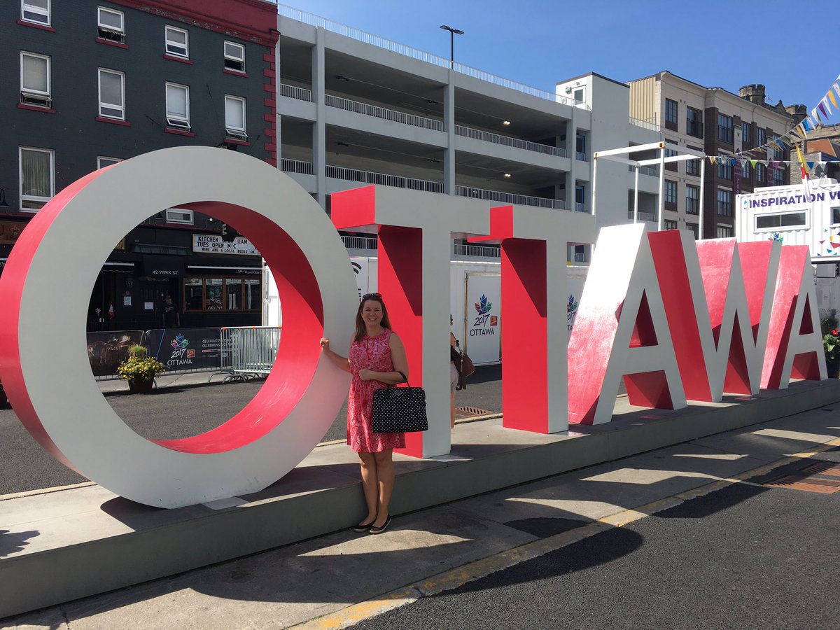 AmyPit's tweet photo. #canadasrealestatecompany #ottcity #ottawa #Canada150 @Royal_LePage @RLPPerformance https://t.co/auhCwDClE3