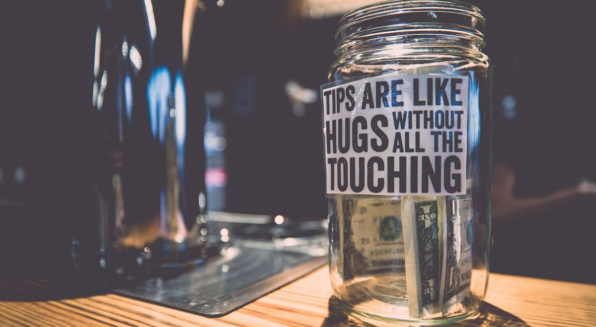 SocialChain's tweet image. Apple Legalizes And Taxes In-app Tipping For Content creators techcrunch.com/2017/06/09/in-…