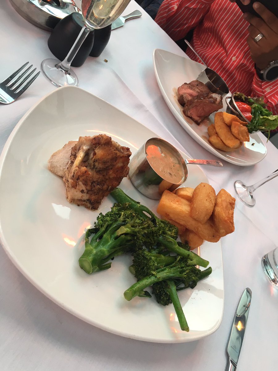 didsburydiner's tweet photo. First @Alberts_Dids #champagnefridays in a while last night. Food and service was great, thanks guys #Didsburylife #M20 #mcruk https://t.co/Fx6Bqj9Cu2