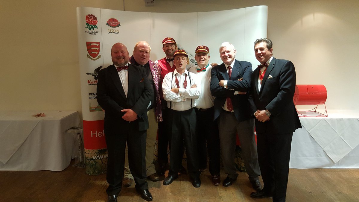 Fab night capping Bishops @GordonMaxwell70 #EdMerry and <a href="/MickLow3/">Mick Low</a> #RugbyFamily