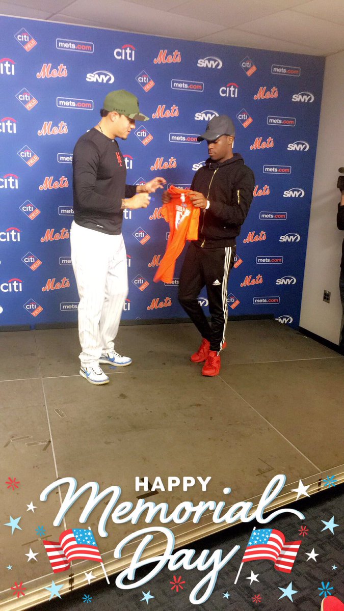 ForeignGodd's tweet photo. #Mets @wilmerflorescry https://t.co/BLgfivatSs