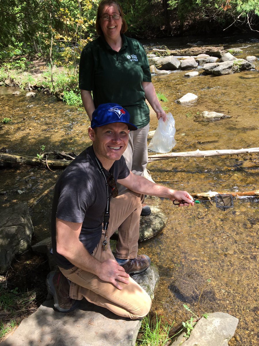 MrCarroll_TDSB's tweet photo. Salmon release was an amazing experience for the @lanorjms gr. 7's!  Thanks @nandanee_sawh @KatrinaKennyLC4 @TDSBScitechkits @TheTorontoZoo https://t.co/NB0RPhtRr0