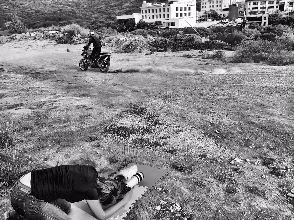 Mission_MX's tweet photo. Realizamos el rodaje para promos de #GSTrophy, que pronto se llevará a cabo en #EdoMex bajo la batuta de #EsmeraldaMotors para #BMWMotorrad. https://t.co/6p9IIEEMWJ