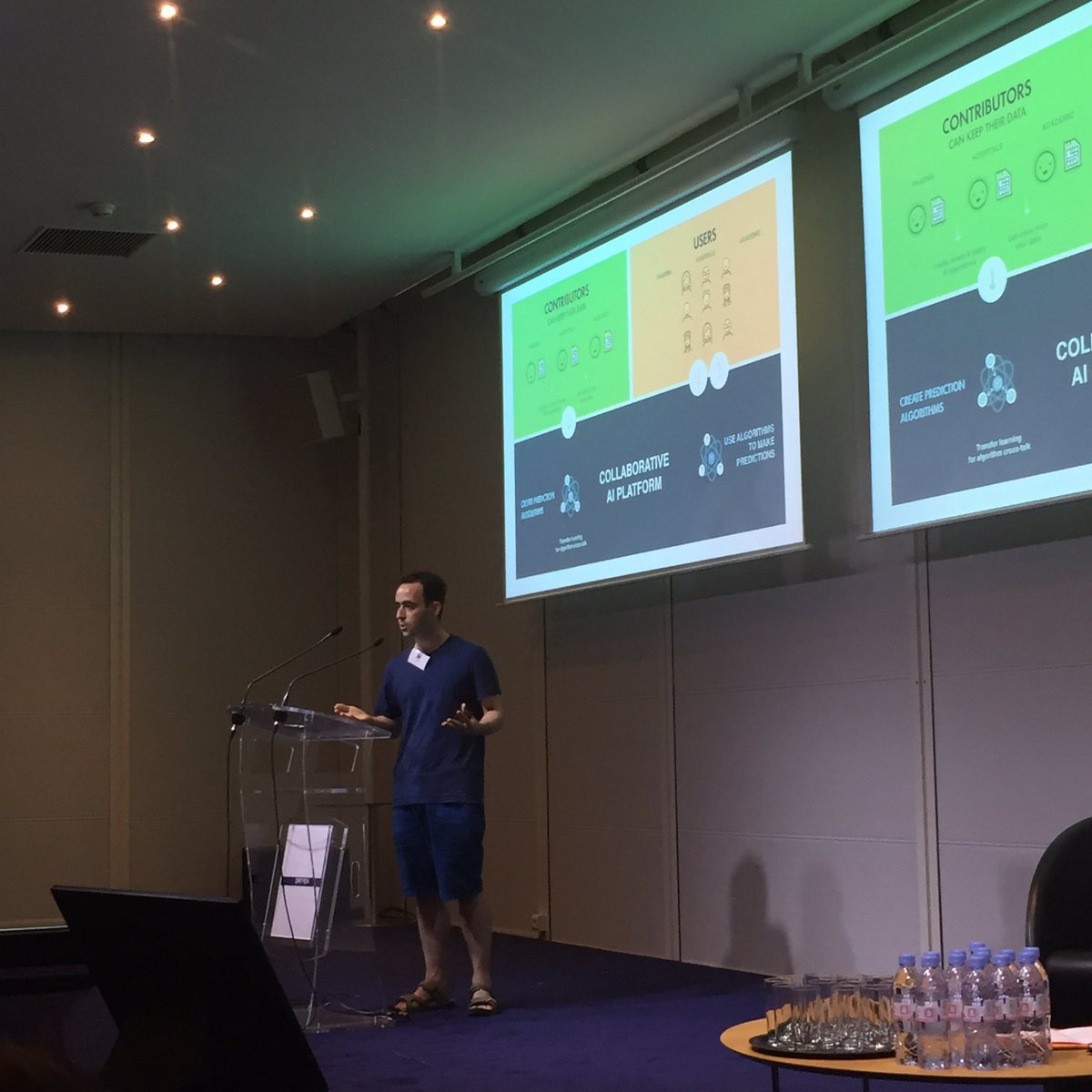 LVerdillon's tweet photo. Thanks to collaboration, users can always have the best algorithm #transfertlearning @OWKINscience #datadrivenparis @serenacap https://t.co/KdDsJdK0cU