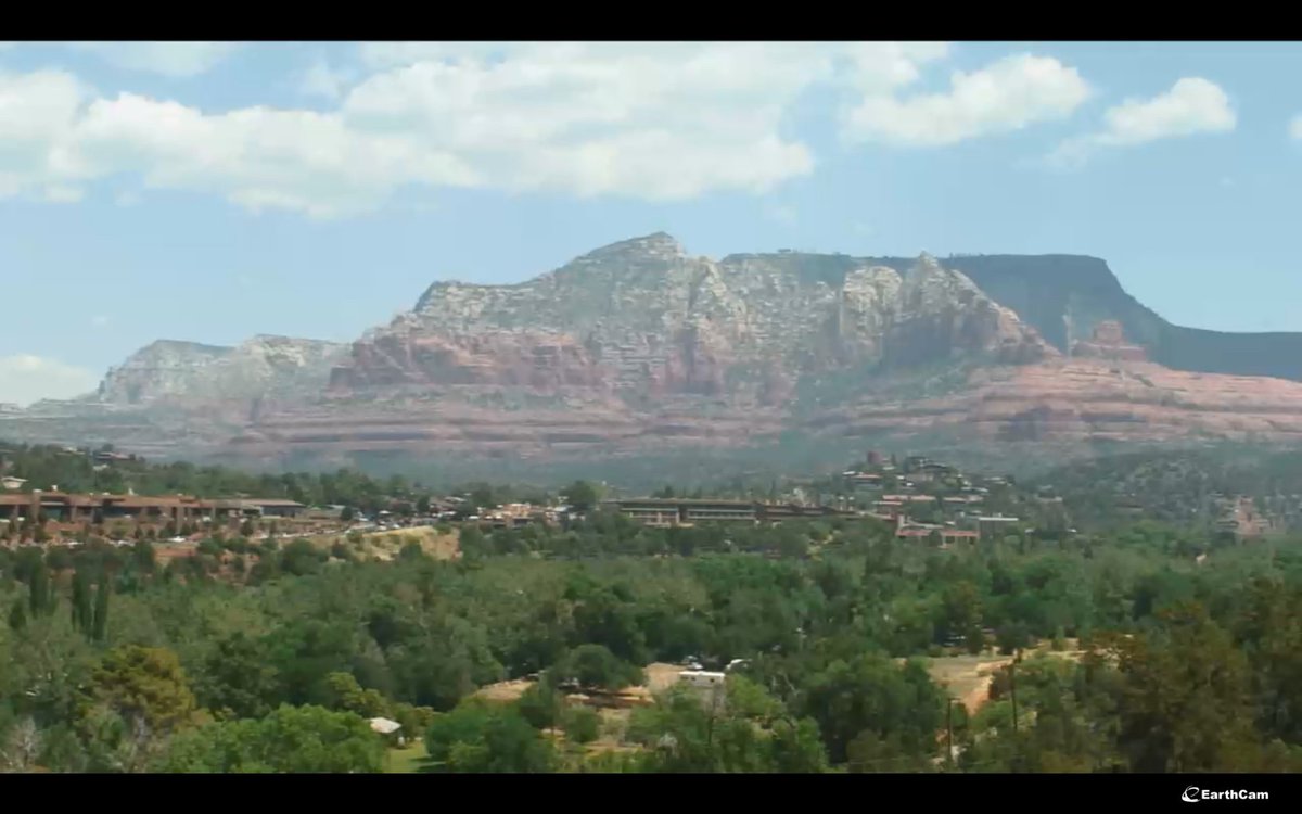 CoconinoNF's tweet photo. π #SnakeRidgeFire Notice π₯ Smoky, hazy skies over #Sedona. Rising AQI in #VOC https://t.co/bZGY7ZPgMe β οΈ #AZCOF #HappyJack https://t.co/kU1B7tgMk7